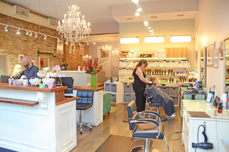 Salon Edda - Hair salon in Chicago