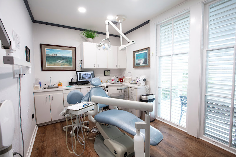 Magruder Family & Cosmetic Dentistry - Orthodontics Galveston