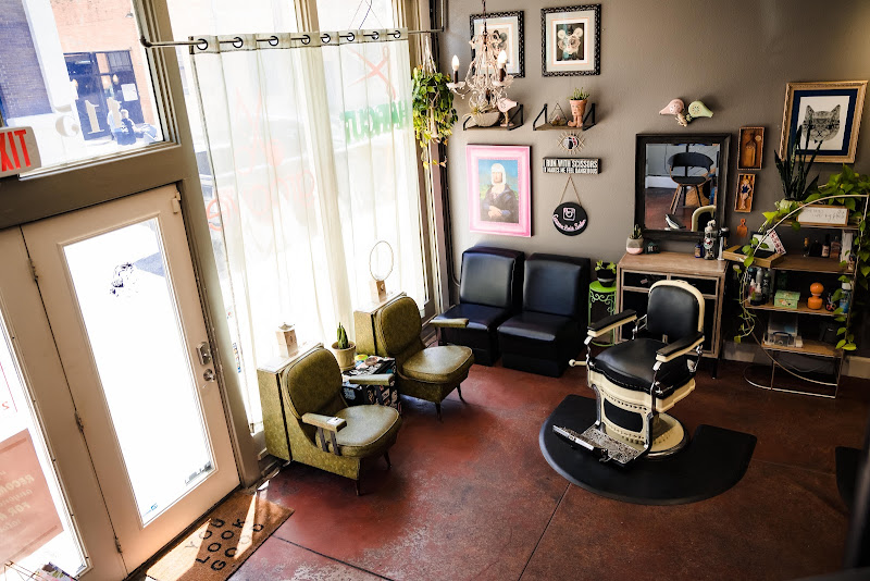 Groove Hair Salon - Hair salon in Dallas