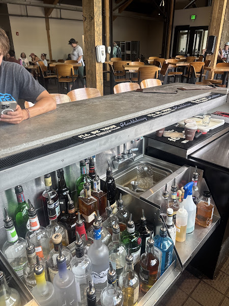 Vista Bar