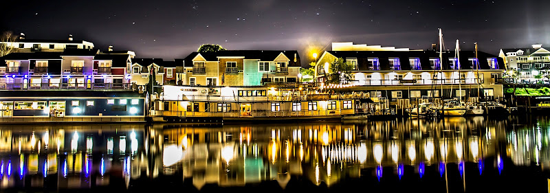 Old Harbor Inn - Hotel in South Haven