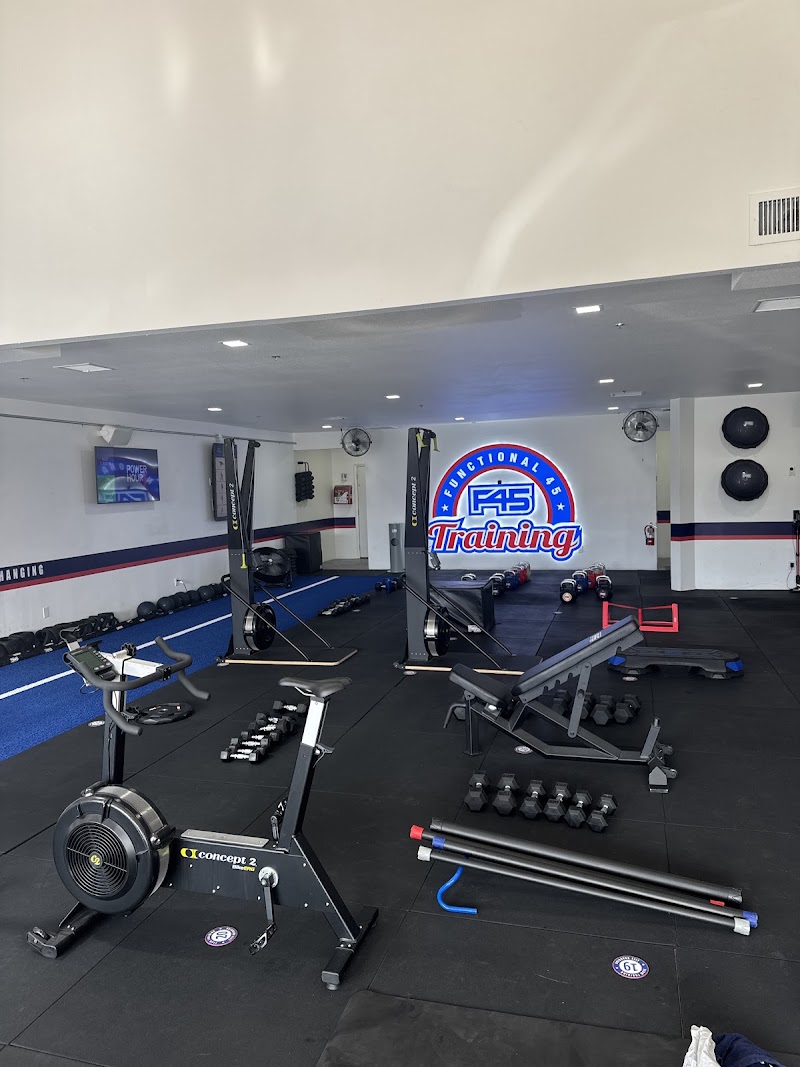 F45 Training Palm Springs - Gym in Palm Springs