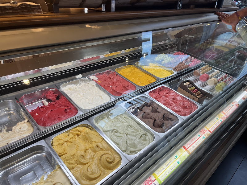 Amorino - Ice cream shop in Chicago