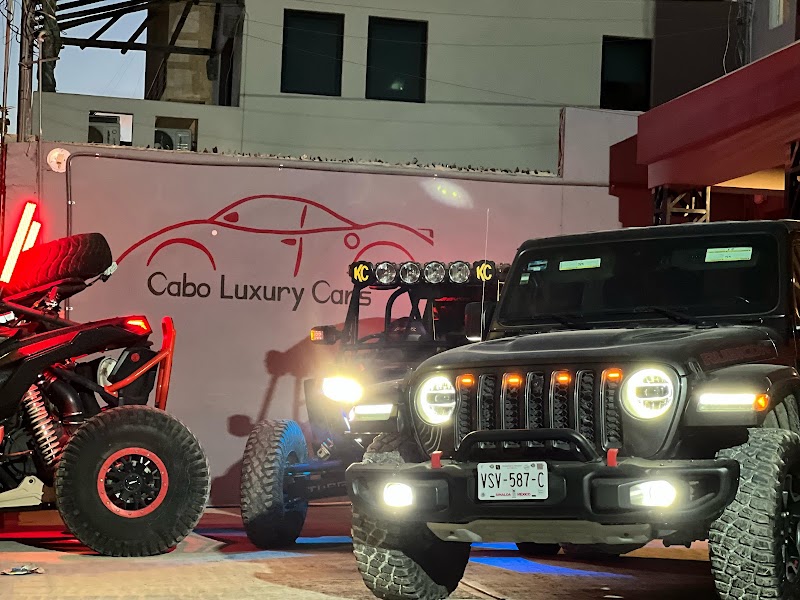 Cabo luxury cars - Auto repair shop in Colonos Legendarios 115