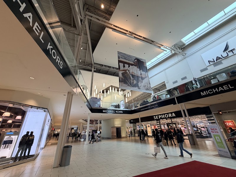 The Mills at Jersey Gardens photo