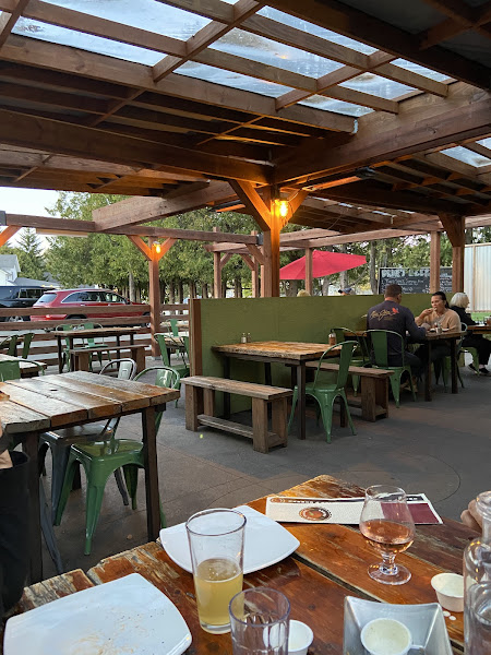 Wild Tomato Wood-Fired Pizza & Grille Fish Creek - Pizza restaurant in Fish Creek
