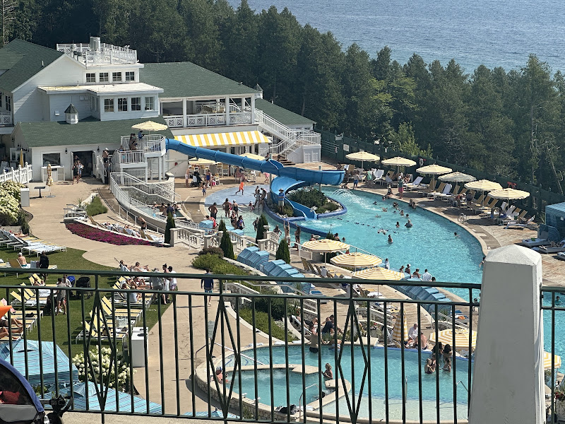 Cupola Bar - Bar in Mackinac Island