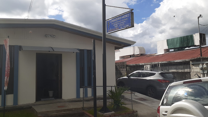 Centro Medico San Juan Bosco - Medical Center in Avenida 325