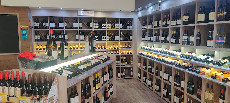 Vinoteca - Wine store in Cabo Bello