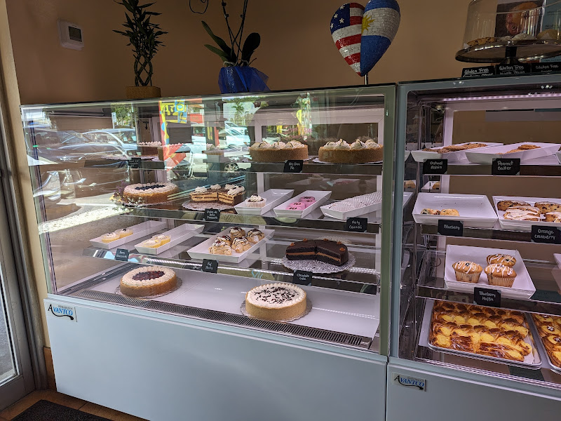 Ori's Bakery & Café - Coffee shop in Marco Island