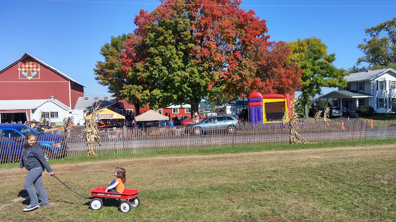 Apple Barn Orchard & Winery - Tourist attraction in Elkhorn