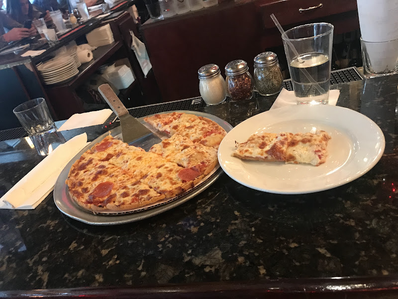 Pizano's Pizza & Pasta - Pizza restaurant in Chicago