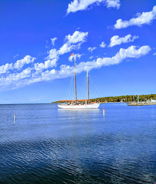 Sister Bay Beach - Tourist attraction in Sister Bay