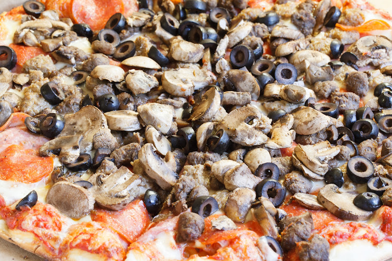 Shakey's Pizza Parlor - Pizza restaurant in Palm Springs