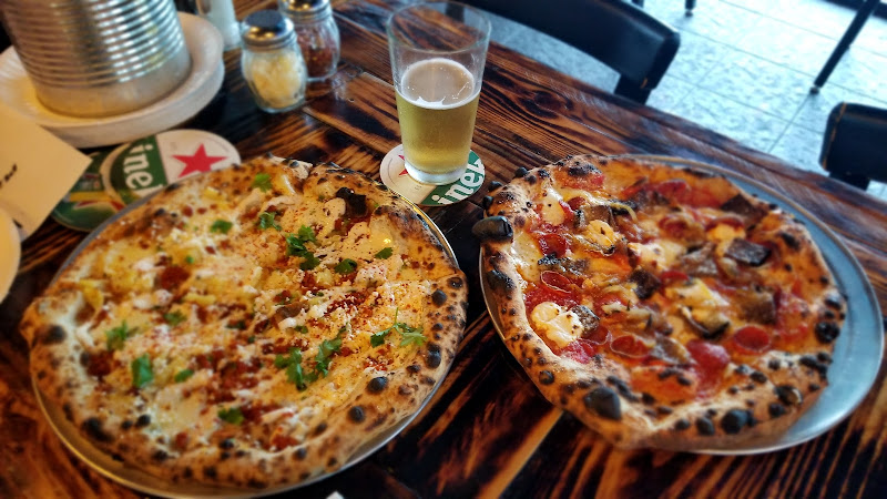 LowBrow Pizza & Beer