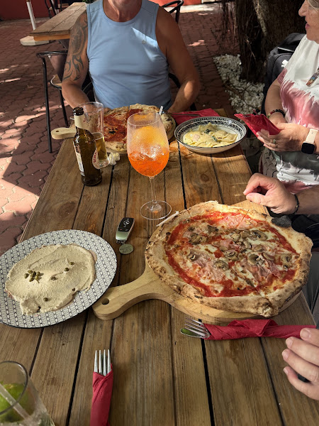 Mamma Mia pizzeria - Pizza restaurant in Calle Prof Juan Bosch