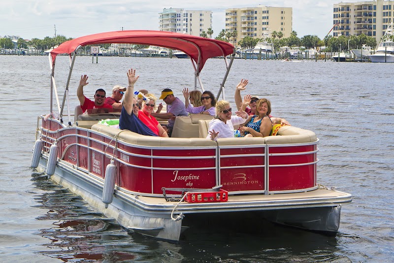 Destin Harbor Boardwalk - Tourist attraction in Destin