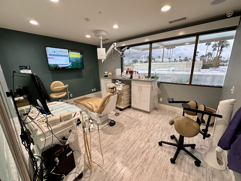 Palm Springs Endodontics - Endodontist in Palm Springs