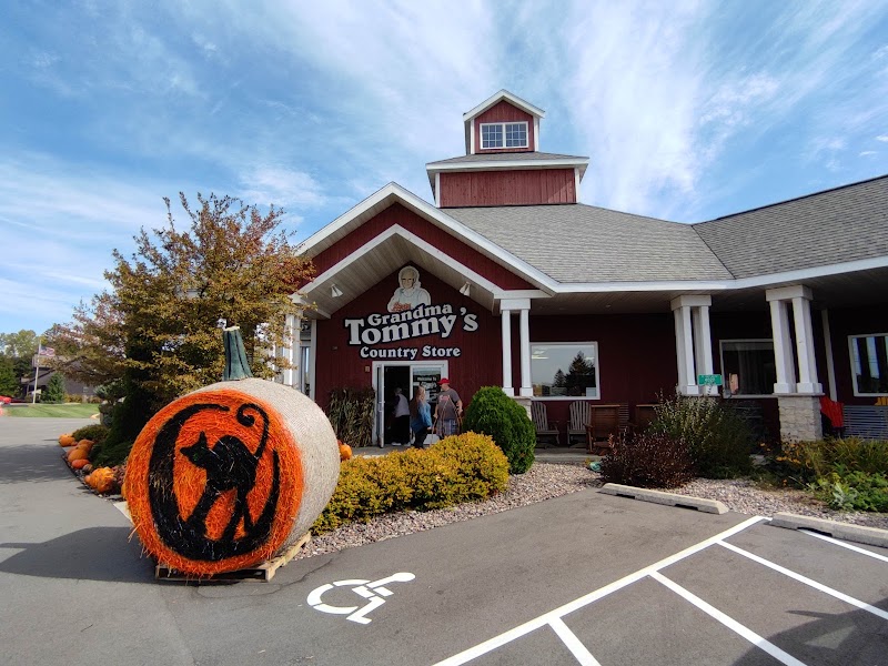 Grandma Tommy's - Farmers' market in Sturgeon Bay
