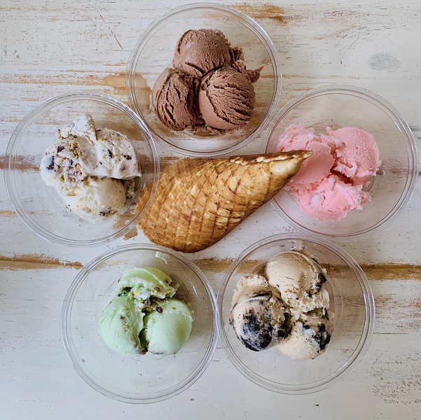 Rheas Ice Cream- NBTX - Ice cream shop in New Braunfels