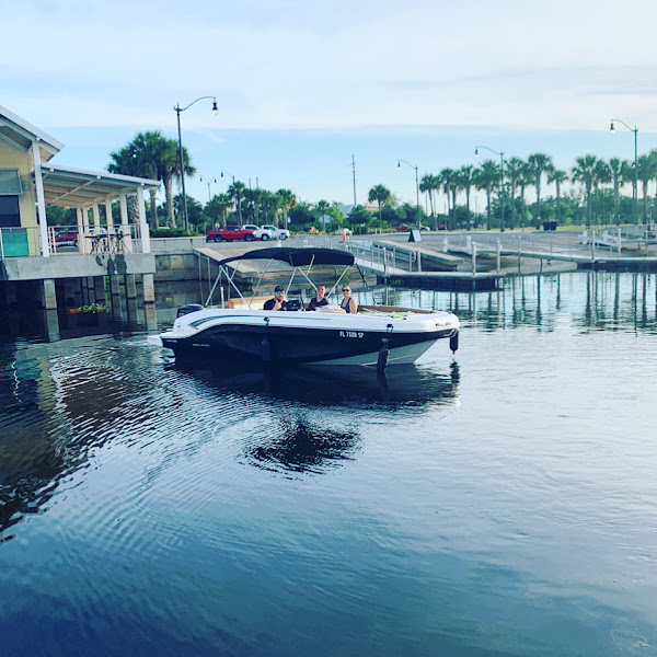 Boats to You Rentals - Boat rental service in Orlando