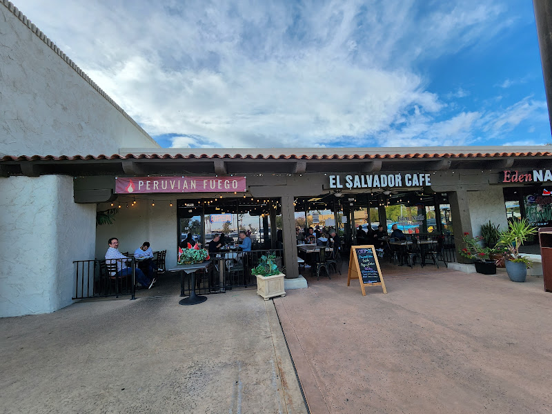 Sunrise Square Shopping Center - Shopping mall in Palm Springs