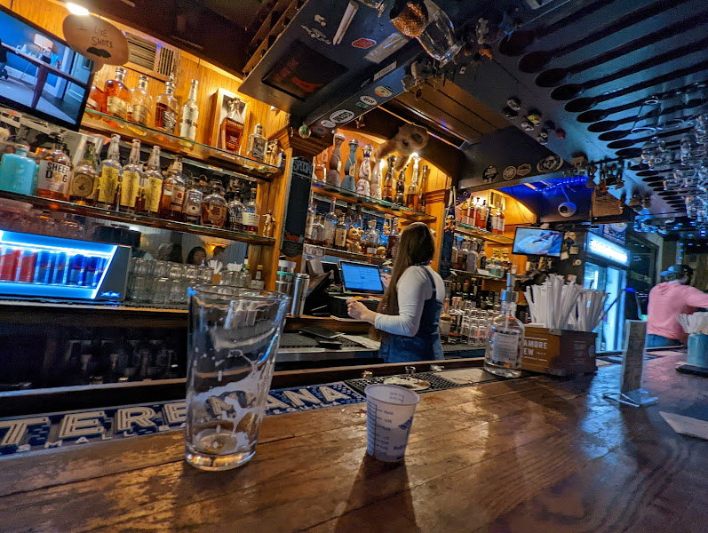 Eleventh Street Pub - Pub in Atlanta