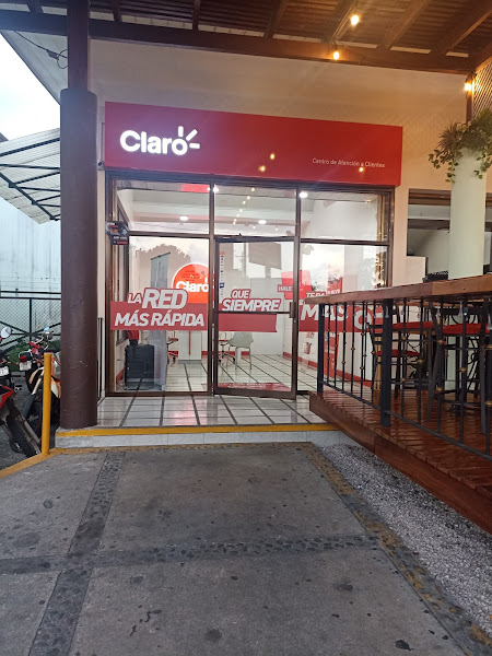 Agencia Claro Fortuna - Cell phone store in La Fortuna