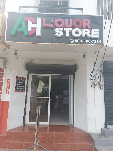 Ach Liquor Store - State liquor store in Al frente de Yaris Pacas Power GYM