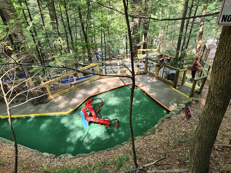 Hillbilly Golf - Miniature golf course in Gatlinburg