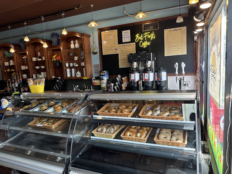 hellosunshine! - Bagel shop in Lake George