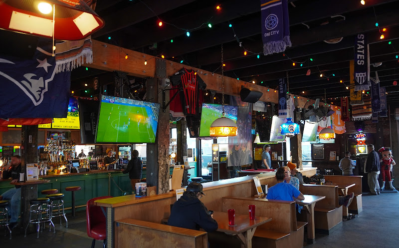 Shady's Corner - Bar in Chattanooga