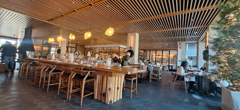 Folia Bar & Kitchen