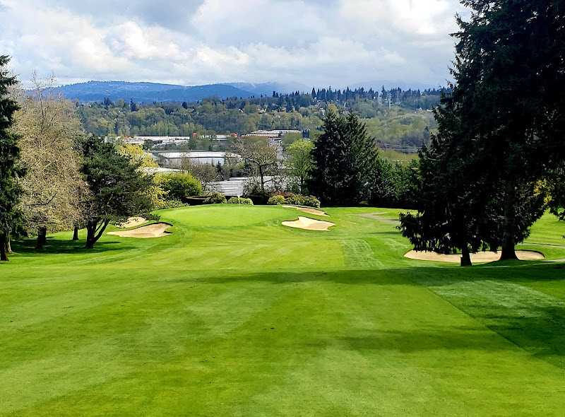 Rainier Golf and Country Club