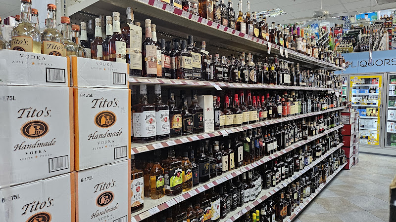 Norman's Liquor Beer & Fine Wine & Cigars - Liquor store in Sarasota