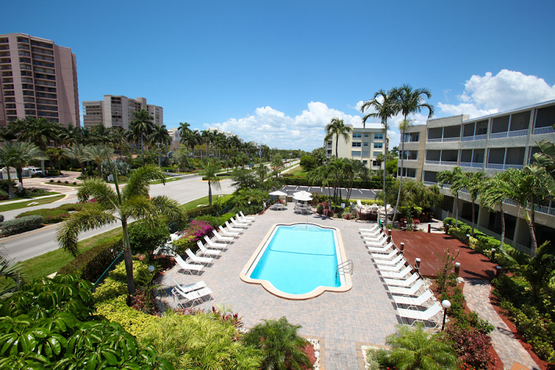 Marco Beach Vacation Suites