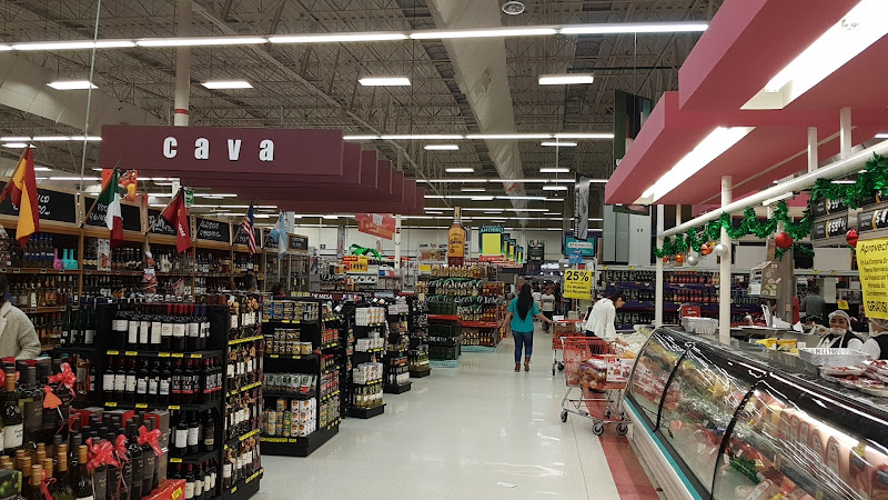 Soriana Hyper - Supermarket in Calle Guajitos S/N