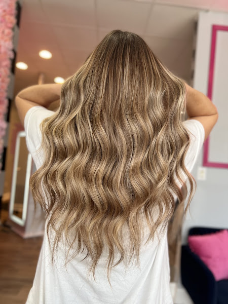 The Chair A Color & Extension Boutique