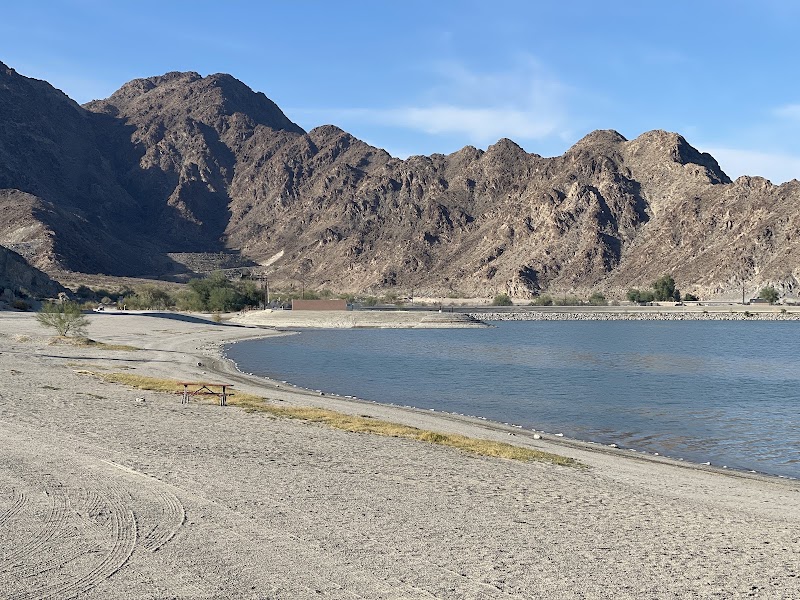 Lake Cahuilla - Lake in CA 92253