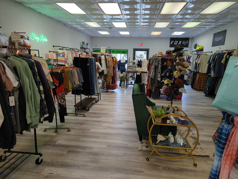The Emerald Fox Boutique & Piercing Studio - Boutique in Pagosa Springs