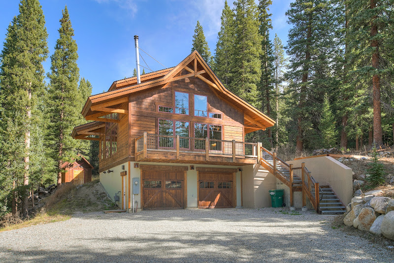 Luxe Living Vacation Rentals - Vacation home rental agency in Breckenridge