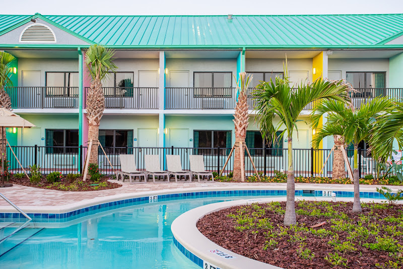Beachside Hotel & Suites Cocoa Beach - Port Canaveral - Hotel in Cocoa Beach