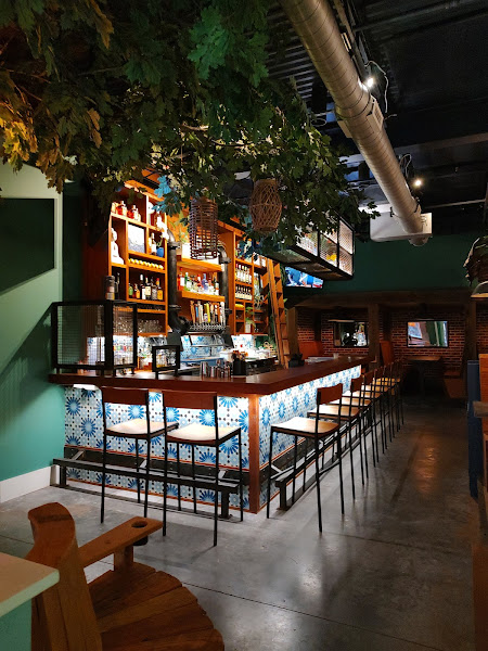 Treehouse Bar - Bar in 216 S Baltimore Ave