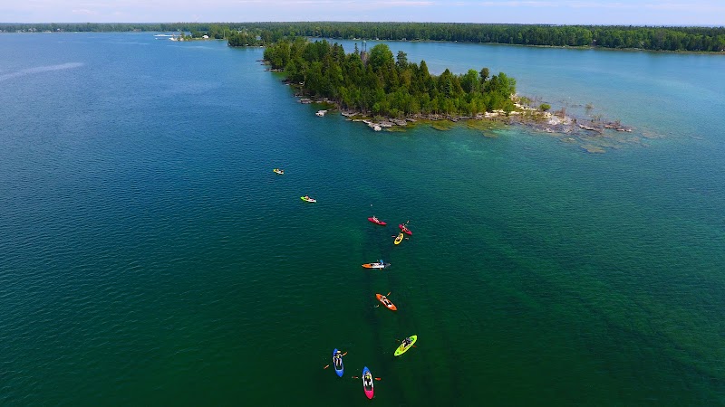 Lakeshore Adventures Kayak Tours and Rentals - Boat rental service in Baileys Harbor