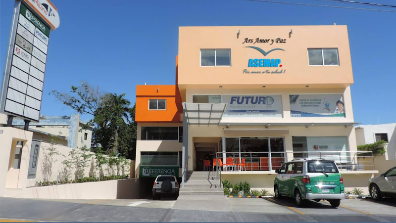 Calle los milian - Shopping mall in C. Antera Mota