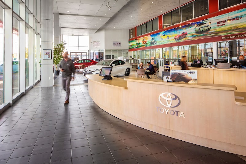 Dolan Toyota photo