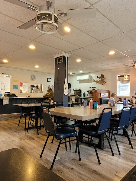 Dave's Landing - Restaurant in South Haven