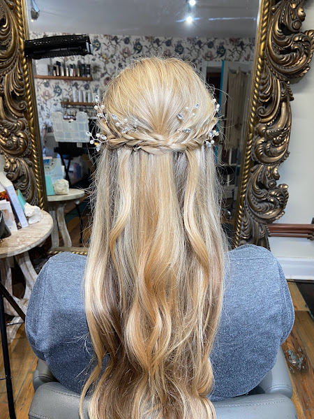 Serenity Beauty Co - Hairdresser in Telluride