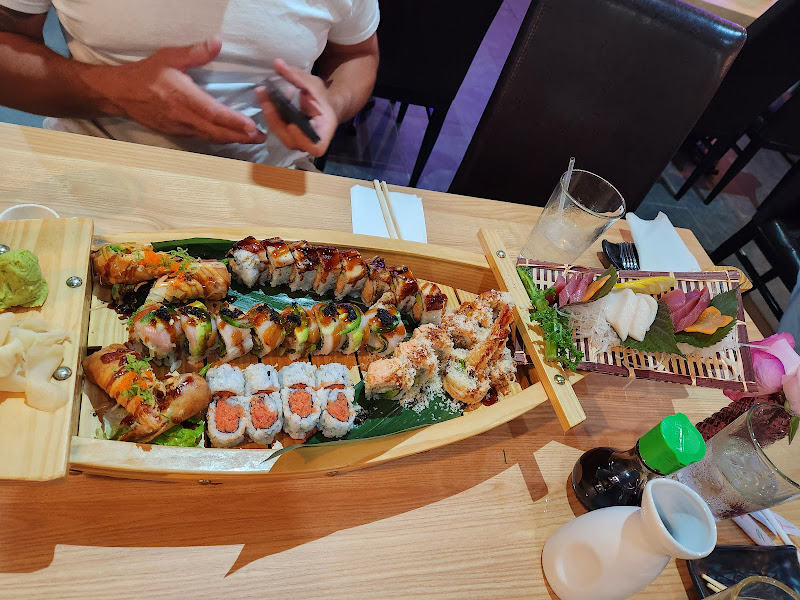 flaming fin Asian cuisine and sushi bar