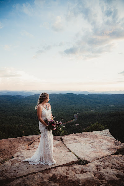 Lesley Leigh Photography, LLC